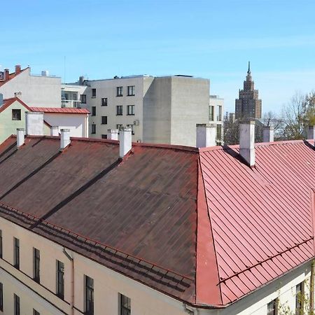 Luxury Apartment With A Balcony And View In Riga Old Town ภายนอก รูปภาพ