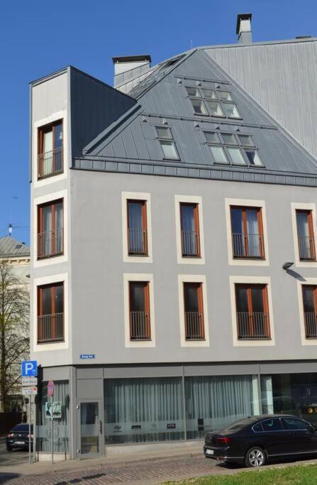 Luxury Apartment With A Balcony And View In Riga Old Town ภายนอก รูปภาพ